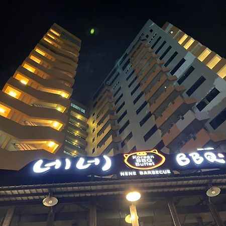Mall Suites Hotel Bangkok Exterior photo